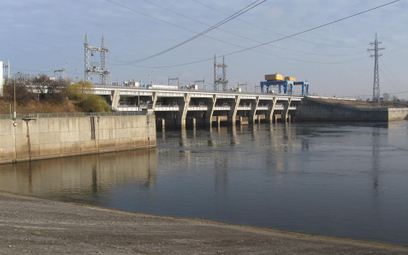 Hydroelektrownia na Dnieprze pod Kijowem