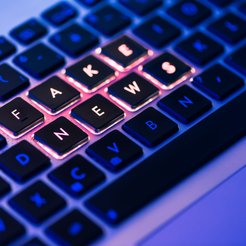 Nauka utworzy odporność na fake newsy. Rząd ma pomysł na zmiany w ocenie uczelni