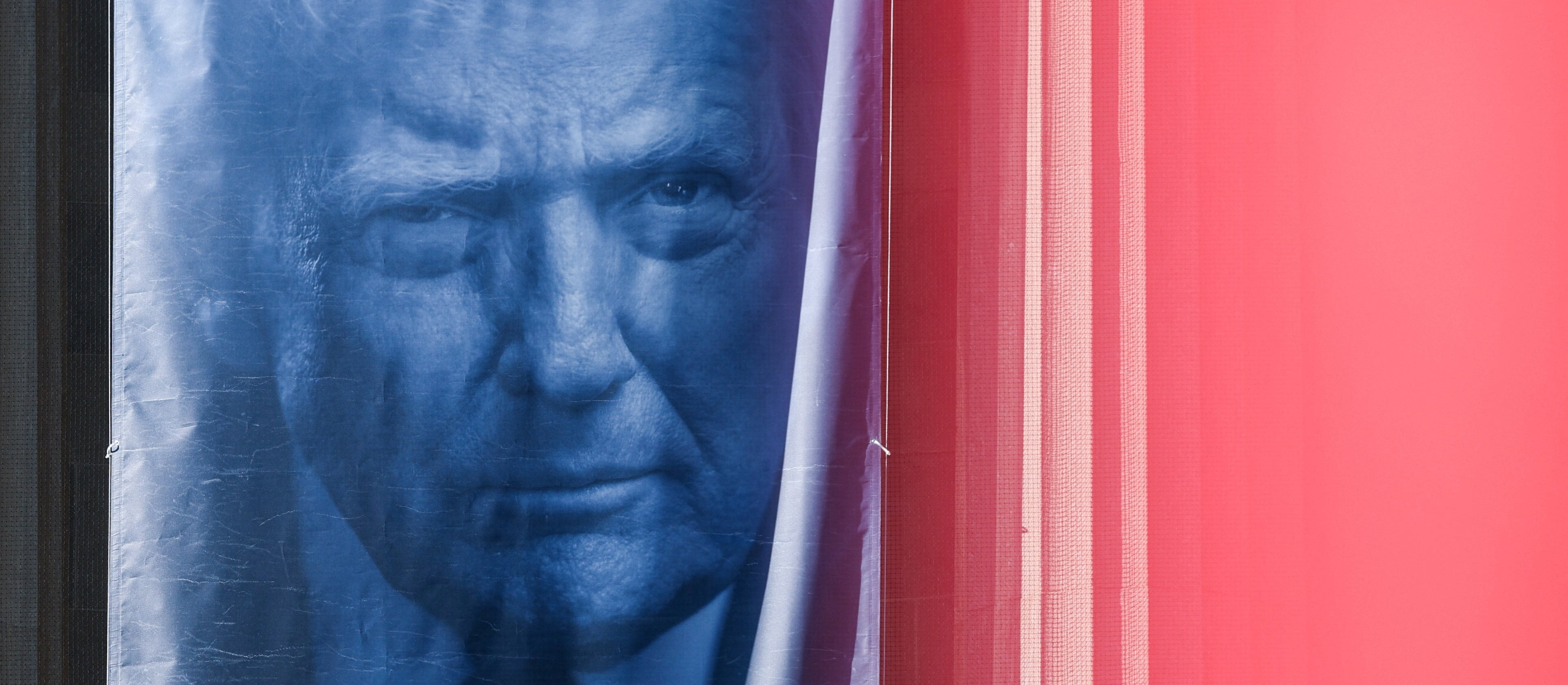 Giełdy krwawią, benzyna drożeje. Amerykanie wystawiają Trumpowi rachunek za wojnę