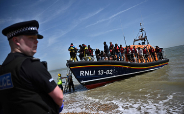 Rekordowa liczba migrantów dotarła jednego dnia do Wielkiej Brytanii
