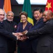 Pięciu przywódców BRICS, od lewej: Władimir Putin, Narendra Modi (Indie), Dilma Rousseff (Brazylia),