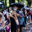Hongkong: Jeden zakażony koronawirusem zakaża cztery osoby?