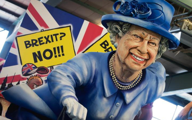 Świat się śmieje z Brytyjczyków. Kukła królowej przygotowana na karnawał w niemieckim Mainz, luty 20