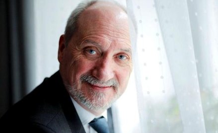 Złamanie Macierewicza