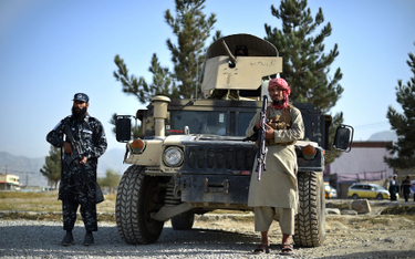 Talibowie: Mamy dobre stosunki ze światem. Rozmawiają z Brytyjczykami