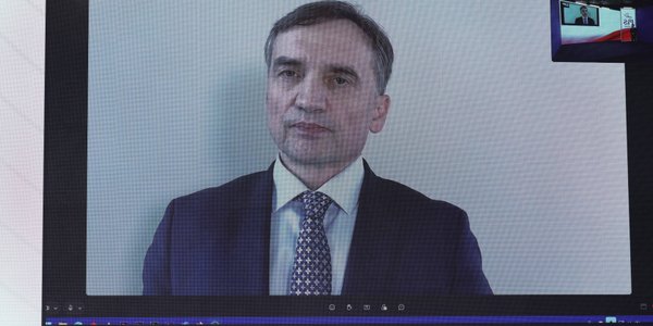 Prokuratura sprawdza, czy Zbigniew Ziobro miał węgierski paszport