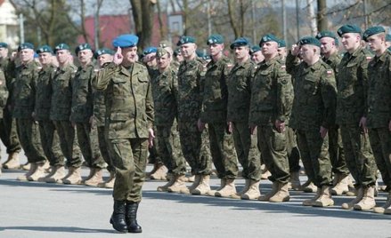 Z wojska prosto po zasiłek