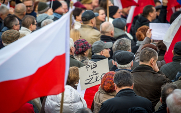 Sobotnie marsze KOD odbyły się w 23 miastach Polski. Na zdjęciu: manifestacja w Bydgoszczy