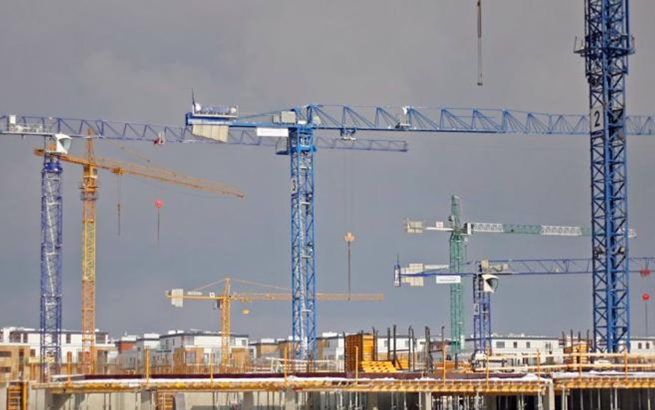 Czy powstanie w Polsce zakładu duńskiej firmy budowlanej wywołuje skutki w VAT?