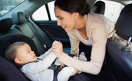 Ryczałt za używanie służbowego auta do celów prywatnych wynosi 250 zł albo 400 zł miesięcznie – w za