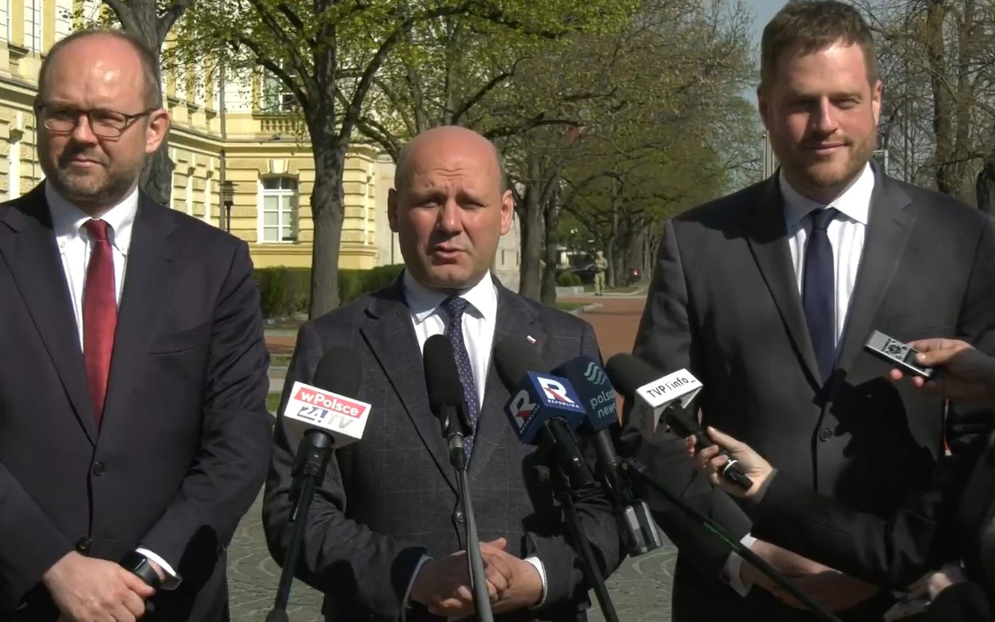 Po publikacji „Rzeczpospolitej” posłowie PiS pojawili się w KPRM z pytaniami