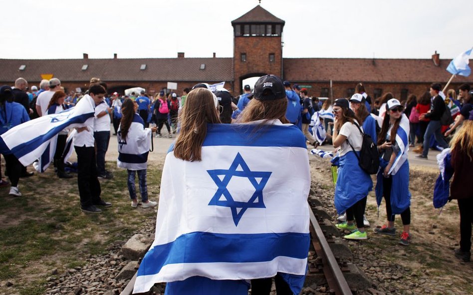 Izrael: Będą uczyć o udziale Polaków w Holokauście