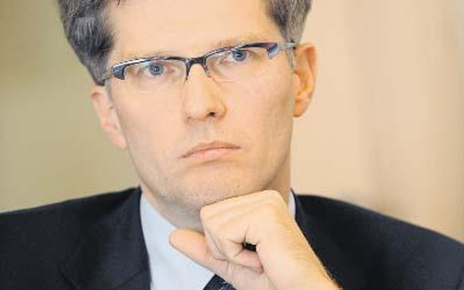 Piotr Góralewski (u góry), prezes PZU AM, liczy, że kierowany przez Richarda Kramera Goodyear poprze