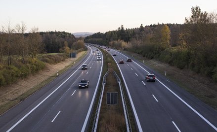 Jechał obwodnicą niemal 300 km/h. Dostał 5 tys. zł kary