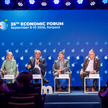 Na zdjęciu od lewej: Jakub Paszyński, prowadzący debatę, Marzena Berezowska, Związek Samorządów Pols