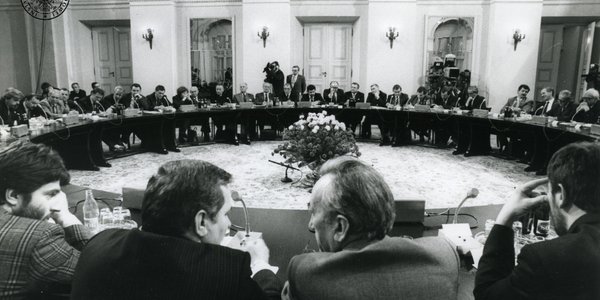 Nowy Okrągły Stół, a potem zmiany w Konstytucji RP