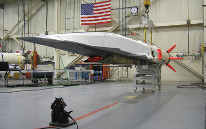 W USA prowadzi się wiele projektó związanych z silnikami i samolotami, które umożliwią osiąganie prę