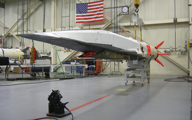 Eksperymentalny pojazd hipersoniczny z napędem strumieniowym X-51A WaveRider.