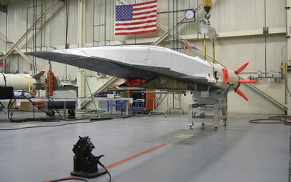 Eksperymentalny pojazd hipersoniczny z napędem strumieniowym X-51A WaveRider.