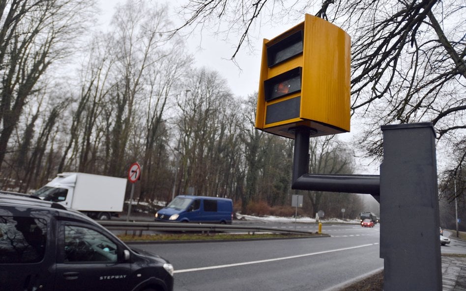 Fotoradar-rekordzista stojący przy ul. Szosa Stargardzka w Szczecinie