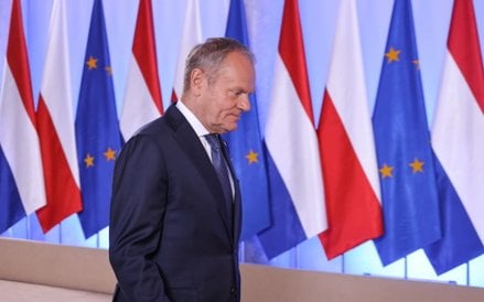 Donald Tusk jest coraz bardziej osamotniony