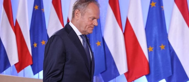 Donald Tusk jest coraz bardziej osamotniony
