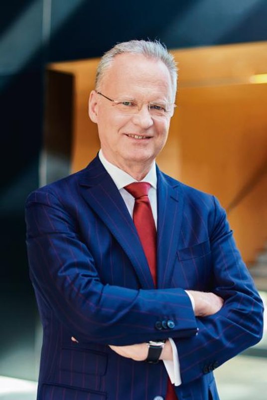 W USA w grupie Asseco, którą zarządza Adam Góral, zatrudnionych jest około 3 tys. pracowników.