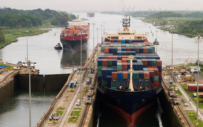 Kanał Panamski dawkuje ruch statków