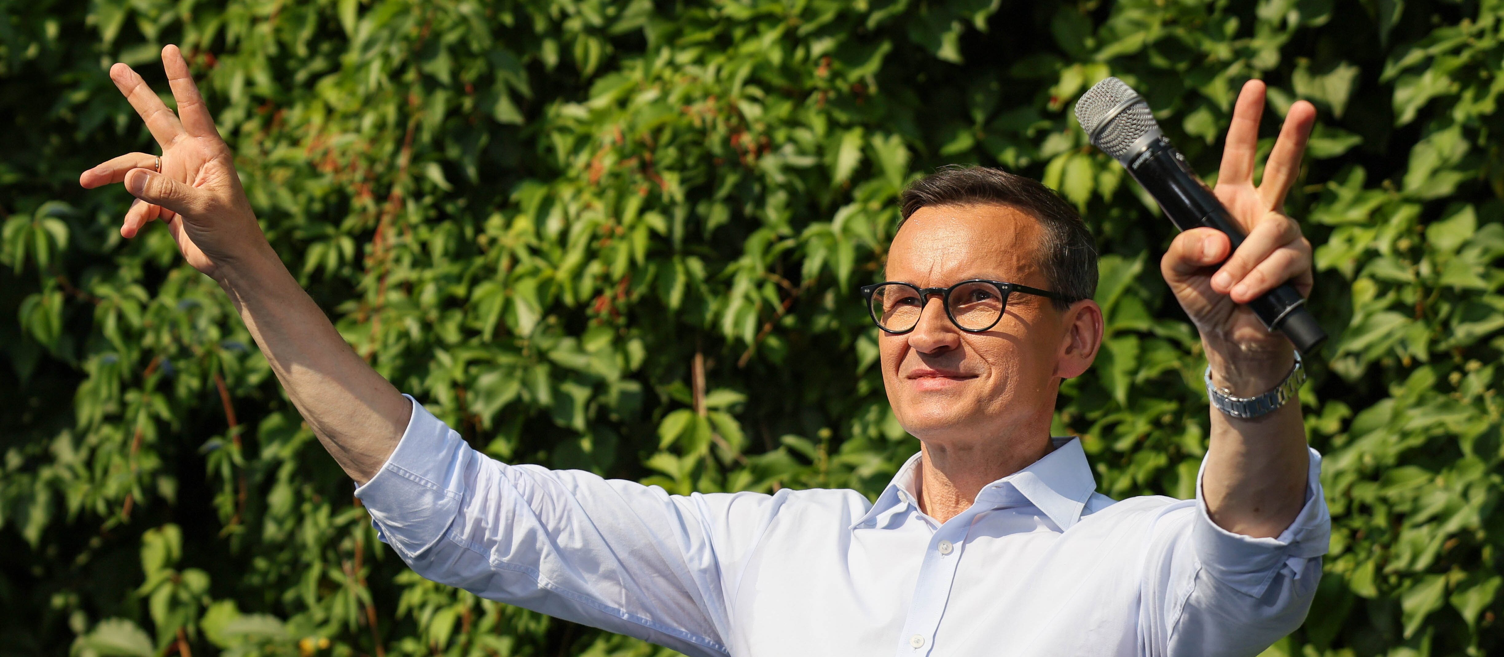 Ile kosztowała pierwsza konferencja Mateusza Morawieckiego? Ekspert szacuje wydatki na ponad 100 tys. zł