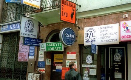 Firma powinna zawierać określenie formy osoby prawnej, które może być podane w skrócie, np. zamiast 