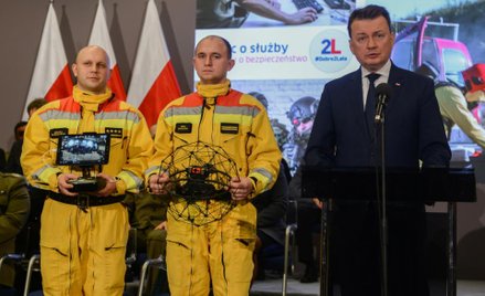 Minister spraw wewnętrznych i administracji Mariusz Błaszczak podczas konferencji prasowej, podsumow