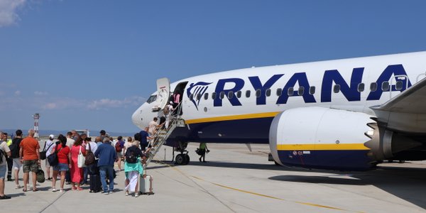 Ryanair pod lupą za pobieranie opłat od rodziców chcących si