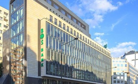 Duża strata netto BOŚ