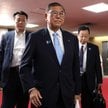 We wtorek japońskie media podawały, że Shigero Ishiba, premier Japonii (w środku) może złożyć dymisj