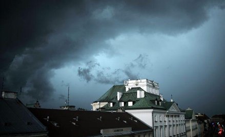 Satelity wyprzedzają nadejście huraganu