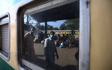 Pakistan: Zderzenie dwóch pociągów ekspresowych. Są ofiary