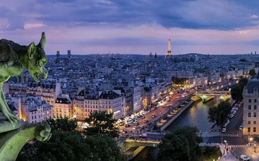 Francja: Hotelarze stracili 100 mln euro z powodu strajków