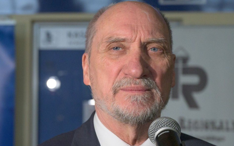 Poseł PiS Antoni Macierewicz