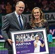Pożegnanie w Singapurze. Martina Hingis i szef WTA Steve Simon.
