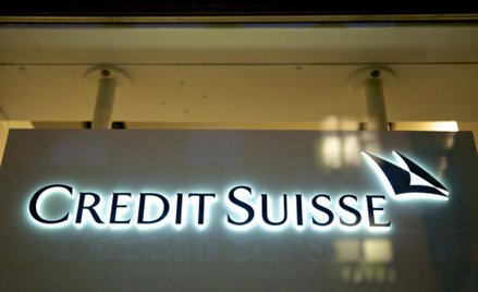 Credit Suisse ogranicza bonusy