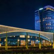Hall kongresowy i hotel Hilton w Tashkent City Park