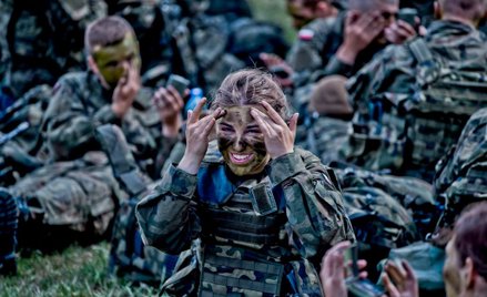 Platforma internetowa umożliwia dyskusje o problemach, które pojawiają się w trakcie służby