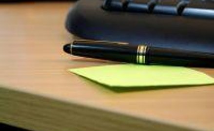 Ile podatku za siedzibę, gdy firma ma przestój