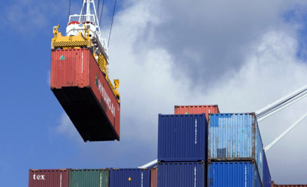 Indeks Baltic Dry (BDI), wyrażający średnią cenę frachtu suchych towarów masowych na świecie, osiągn
