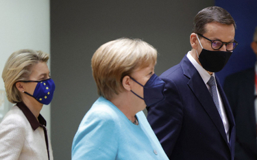 Kanclerz Angela Merkel i premier Mateusz Morawiecki tuż przed rozpoczęciem rozmów w Brukseli