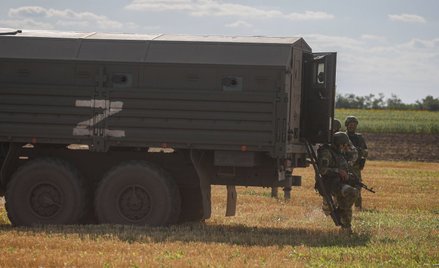 Żona rosyjskiego żołnierza „podcięła żyły”, by sprowadzić męża z frontu. Przechwycona rozmowa