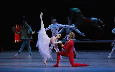 DZIADEK DO ORZECHÓW, Anna Nikulina, Denis Rodkin, Damir Yusupov