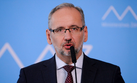 Niedzielski: Martwi nas duża liczba zgonów cały czas