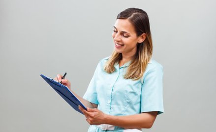 Asystent medyczny podpisze e-receptę i e-skierowanie