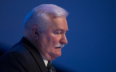 Były prezydent Lech Wałęsa zadeklarował „gotowość natychmiastowego wyjazdu”, by bronić Kijowa.